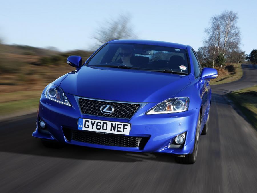  Lexus IS200d 2010 года  (UK) (фото 3 из 9)